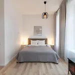 Butas #stayhere - Modern & *