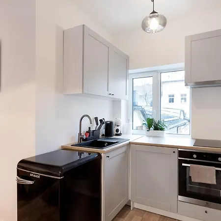 #stayhere - Modern &